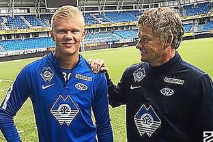 曼联vs西汉姆联前瞻：齐尔克泽重拾信心 红魔主场无惧铁锤帮