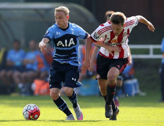 泰山93届5将指望不上了，张弛+郑铮参加教练培训班 无缘国字号后卫（泰山93梯队五将难再倚重，张弛、郑铮转入教练培训，无缘国字号后防）