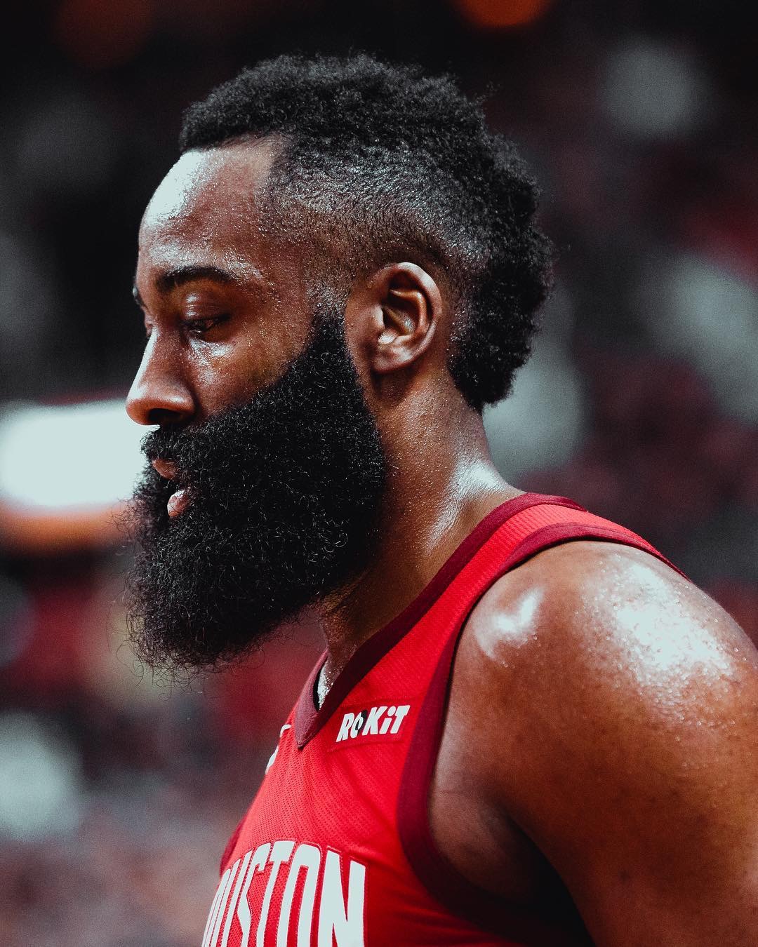 日媒：远藤航、久保建英等人在球场训练，镰田大地因疲劳单练（日媒：远藤航、久保建英参与合练，镰田大地因疲劳进行个人训练）