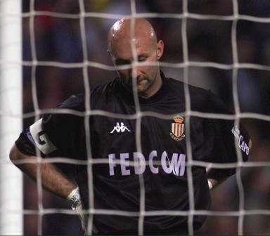 巴恩斯成近12年来，首位英超对曼城完成双响的纽卡球员（巴恩斯成为近12年首位在英超对阵曼城梅开二度的纽卡球员）