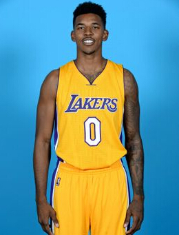 莫雷托：签维卡里奥难度大，国米密切关注弗赖堡门将阿图博卢（莫雷托：维卡里奥引进难度不小，国米正密切跟踪弗赖堡门将阿图博卢）