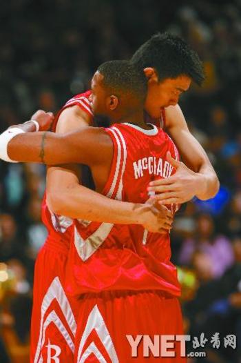 巴萨对阵马竞大名单：莱万、拉菲尼亚、亚马尔领衔，德容缺阵（巴萨战马竞名单出炉：莱万、拉菲尼亚、亚马尔压阵，德容缺席）