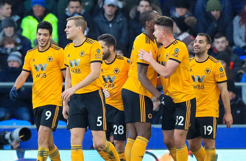 海港夺冠历程：上半程排第4，对BIG4仅取1分；下半程11胜2平2负（海港问鼎之路：前半程第4、对BIG4仅1分；后半程11胜2平2负）